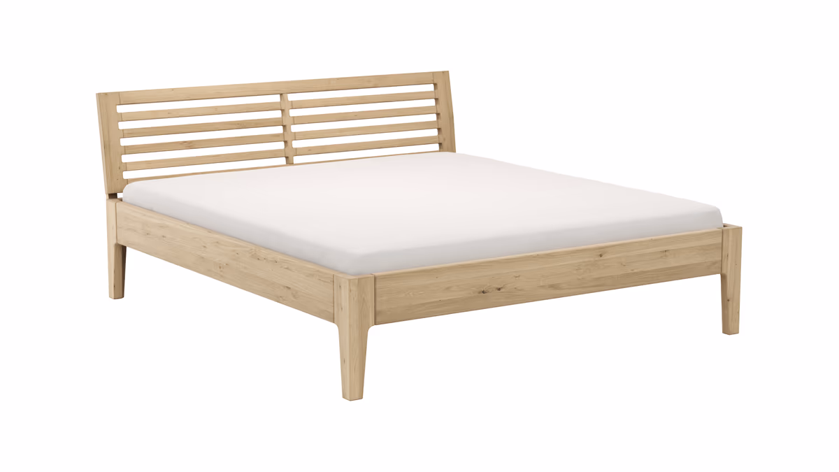 Bettgestell 1660 - Liegefläche ca. 180x200 cm, Wildeiche massiv, bianco geölt