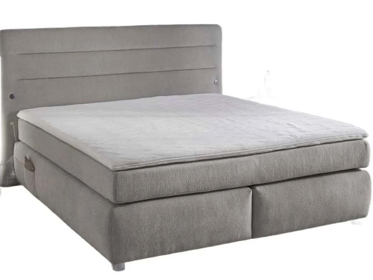 Boxspringbett- Liegefläche ca. 180x200 cm, Stoff, Hellgrau