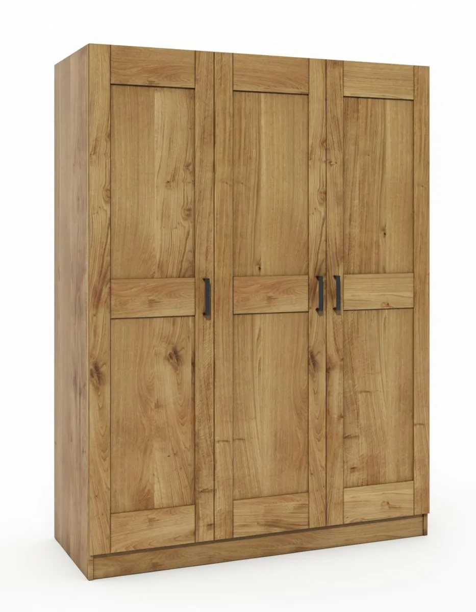 Drehtürenschrank- B ca. 152 cm, Wildeiche, teilmassiv, Geölt