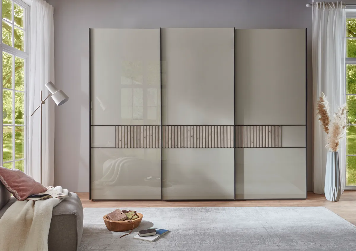 Schwebetürenschrank - B ca. 300 cm, Querriegel mit Lamellen, Glas Kieselgrau