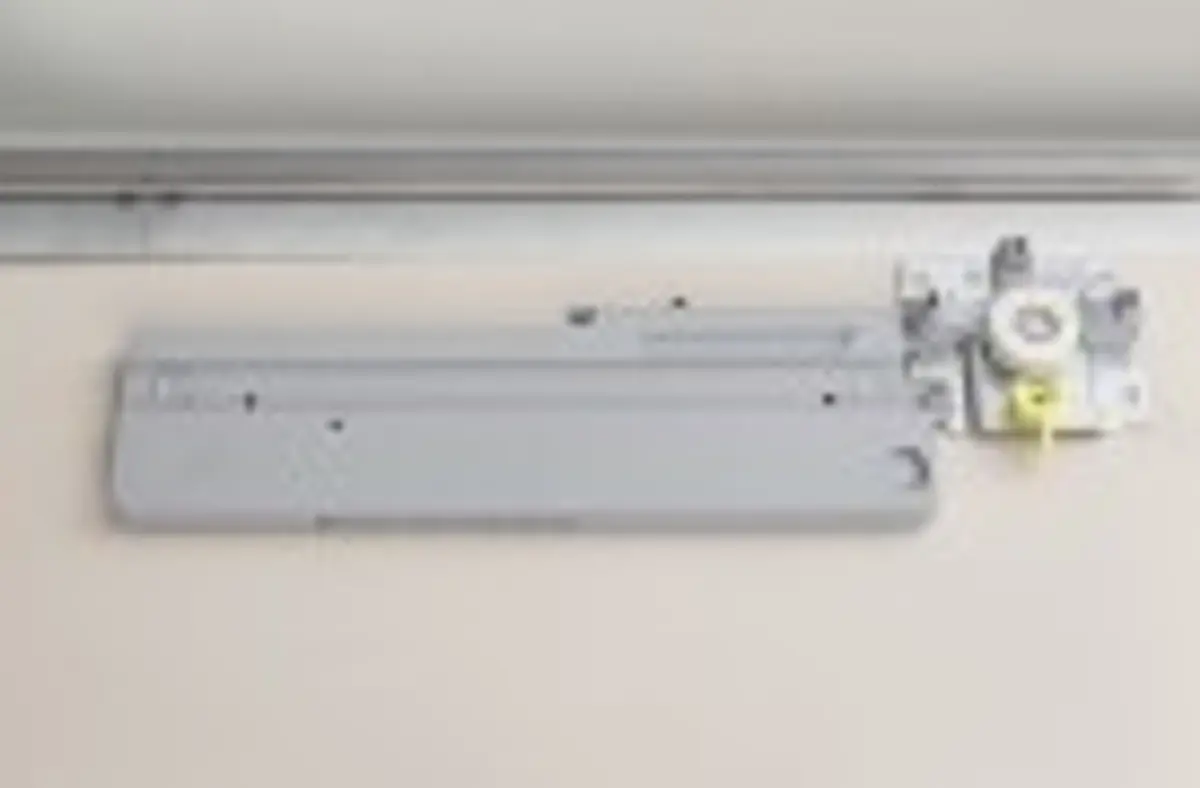 Öffnungsdämpfer- 1 Stück