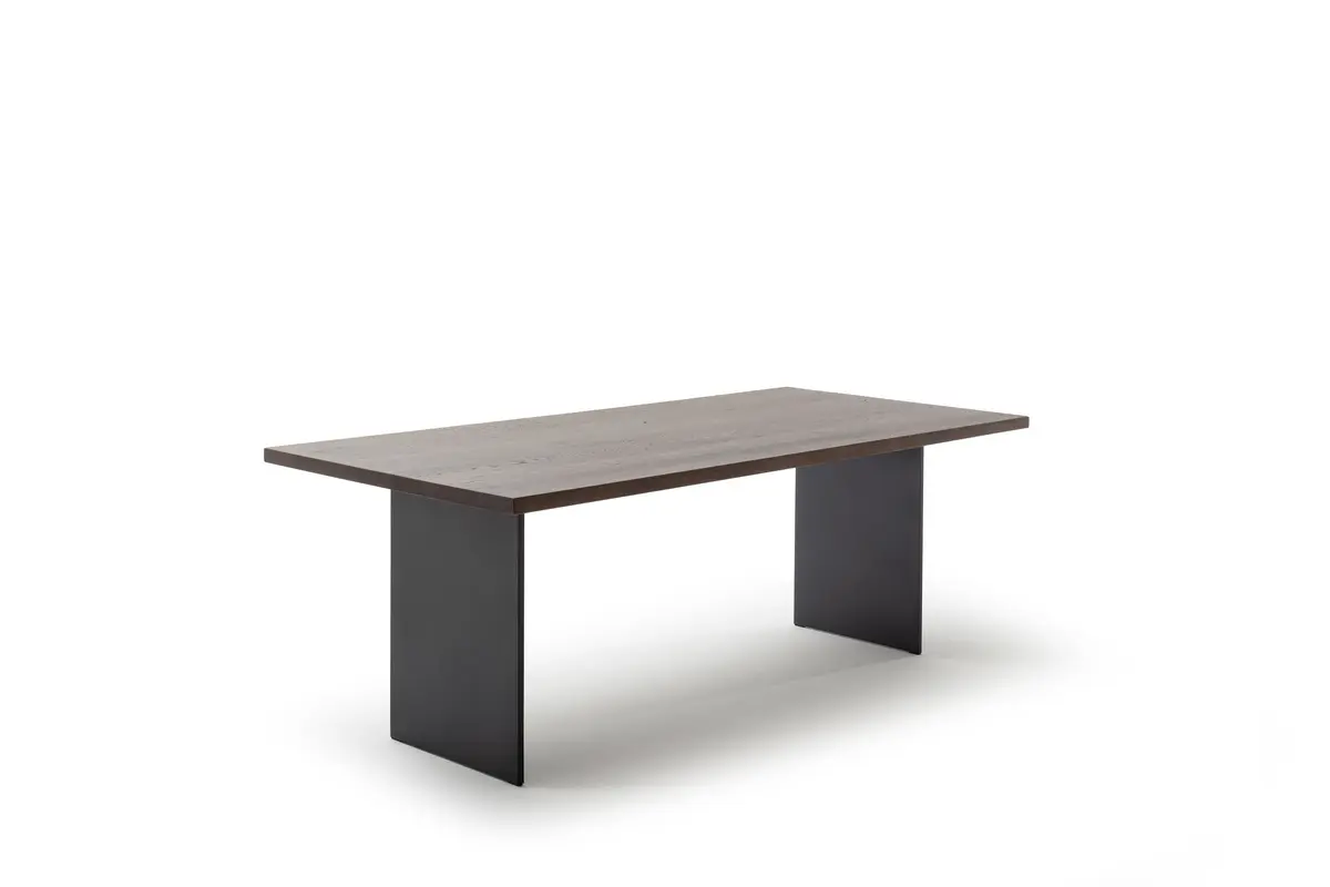 Esstisch Eldur - LB ca. 220x100 cm, Eiche geräuchert, Lackiert, Wange schwarz