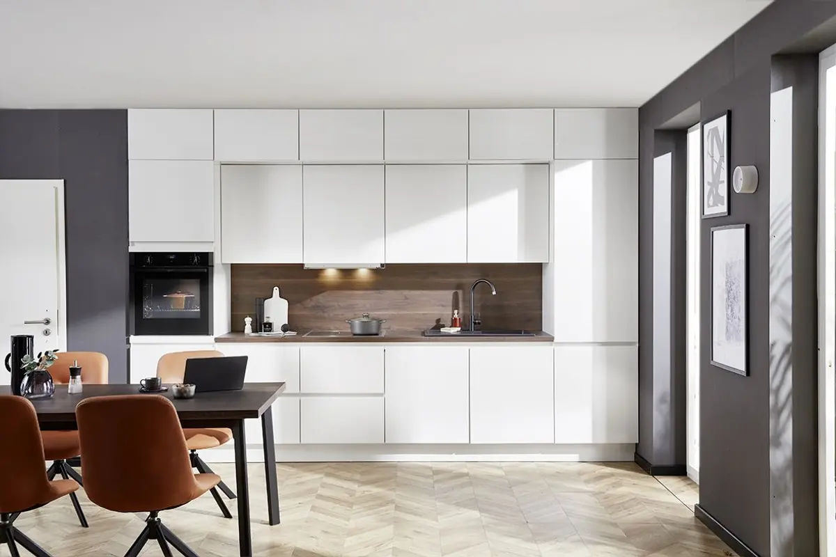 Stuhl zu Küchenzeile 36.110 4 324