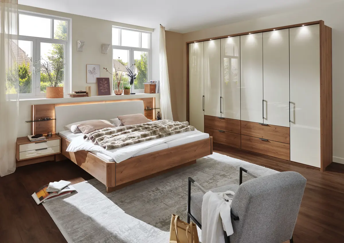 Schlafzimmer - Eiche Nachbildung mit Glasfront, inkl. Beleuchtung
