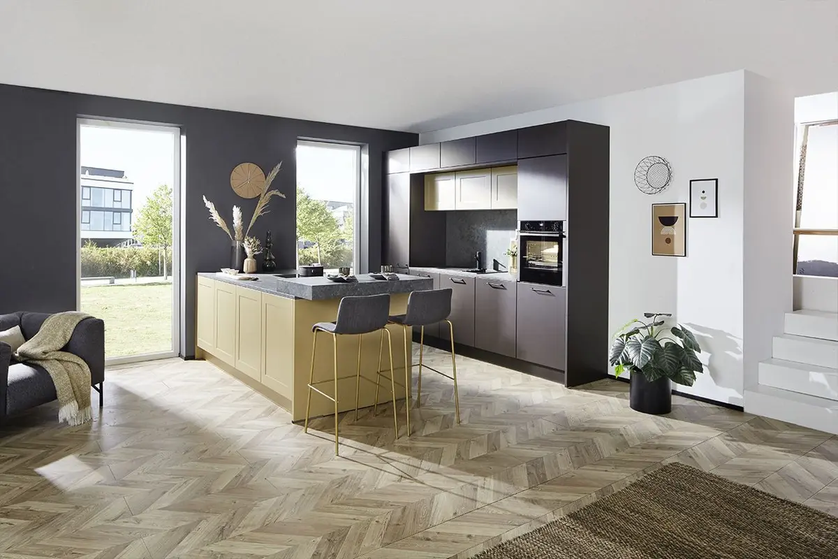 Inselküche 46.200 4 424, Sepiabraun softmatt