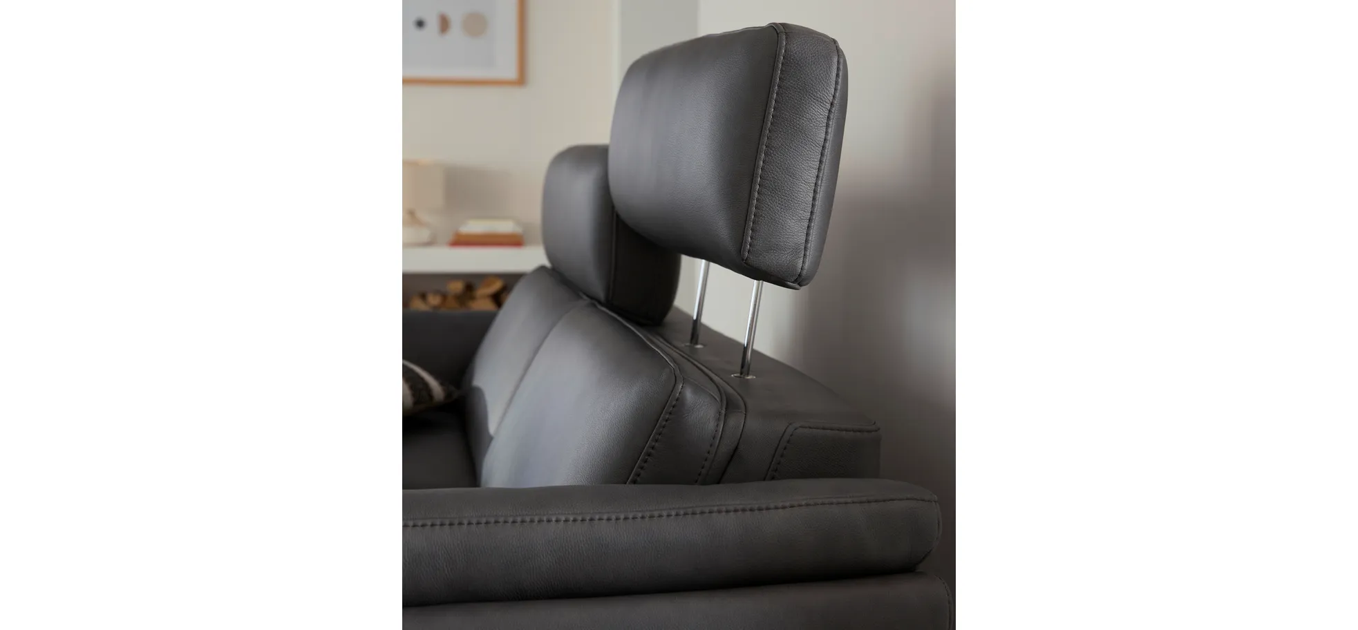 Sofa Atella - 2,5 Sitzer inkl. motorischem Sitzvorzug, Kopfteilverstellung, Leder, Anthrazit