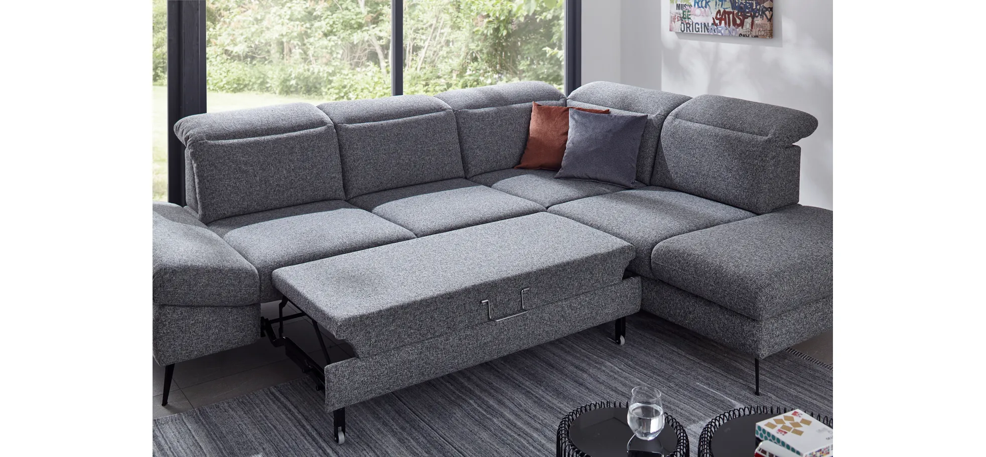 Ecksofa Alegria - 2,5-Sitzer mit Ecke rechts inkl. Schlaffunktion und Kopfteil/ Armteil/ Sitztiefe verstellbar, Stoff, Graublau
