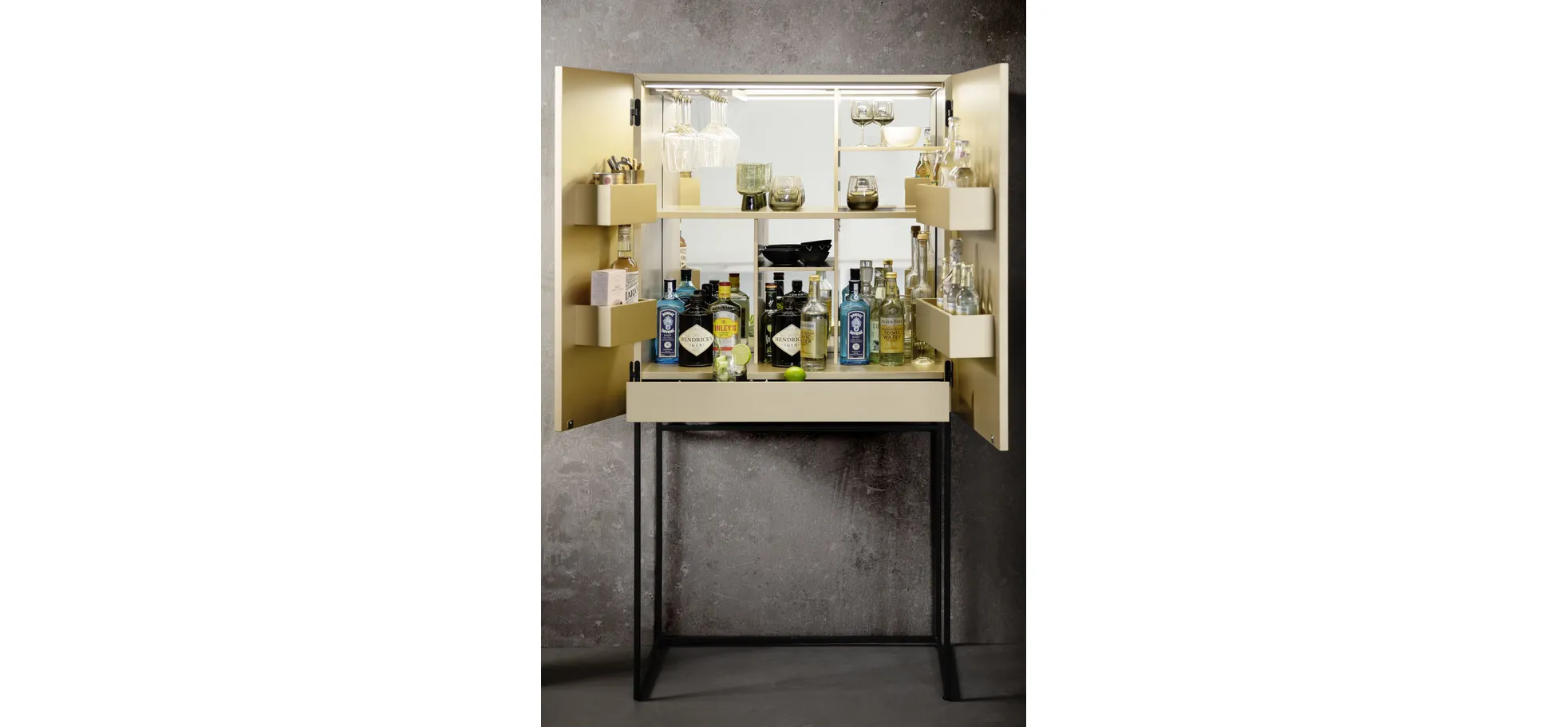Barschrank 3900 - Lack matt, Goldfarben