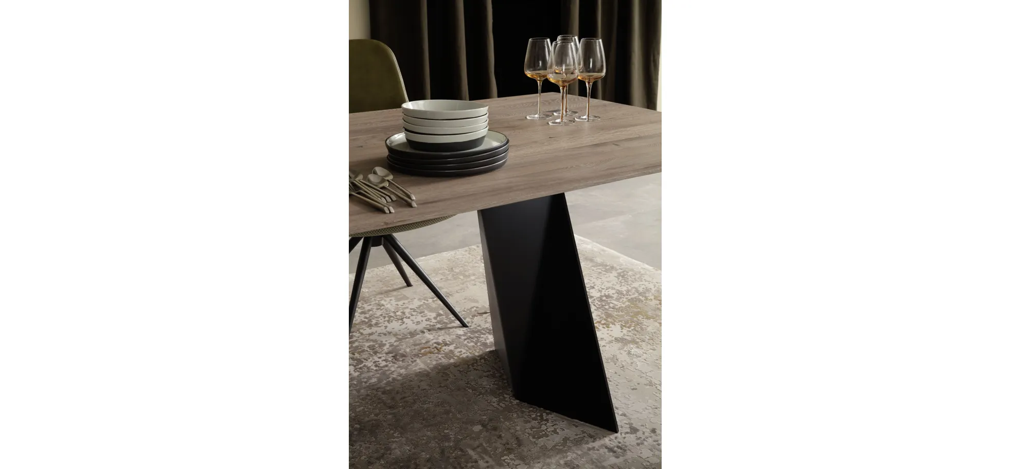 Esstisch 3100 - LB ca. 220x100 cm, Asteiche massiv, Geräuchert, Bianco, Stahlwange, Schwarz