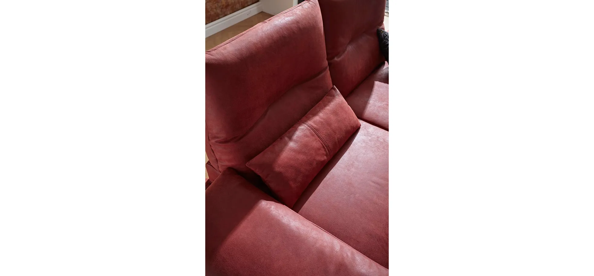 Sofa Lucero - 2,5-Sitzer inkl. Rückenlehne/Armlehne/Sitztiefe verstellbar und drehbares Sitzelement, Leder, Weinrot