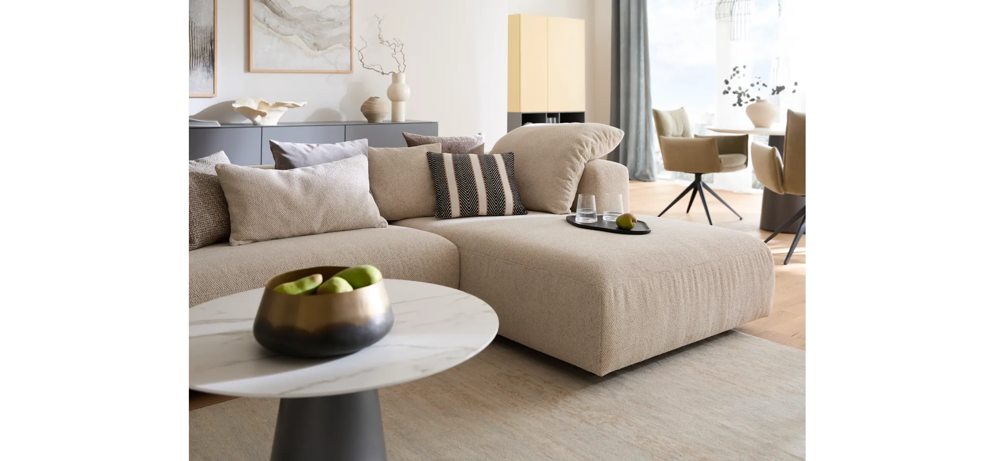 Ecksofa Caruso - Ecke links, 2-Sitzer, Longchair rechts, inklusive Kissen, Stoff, Ecru
