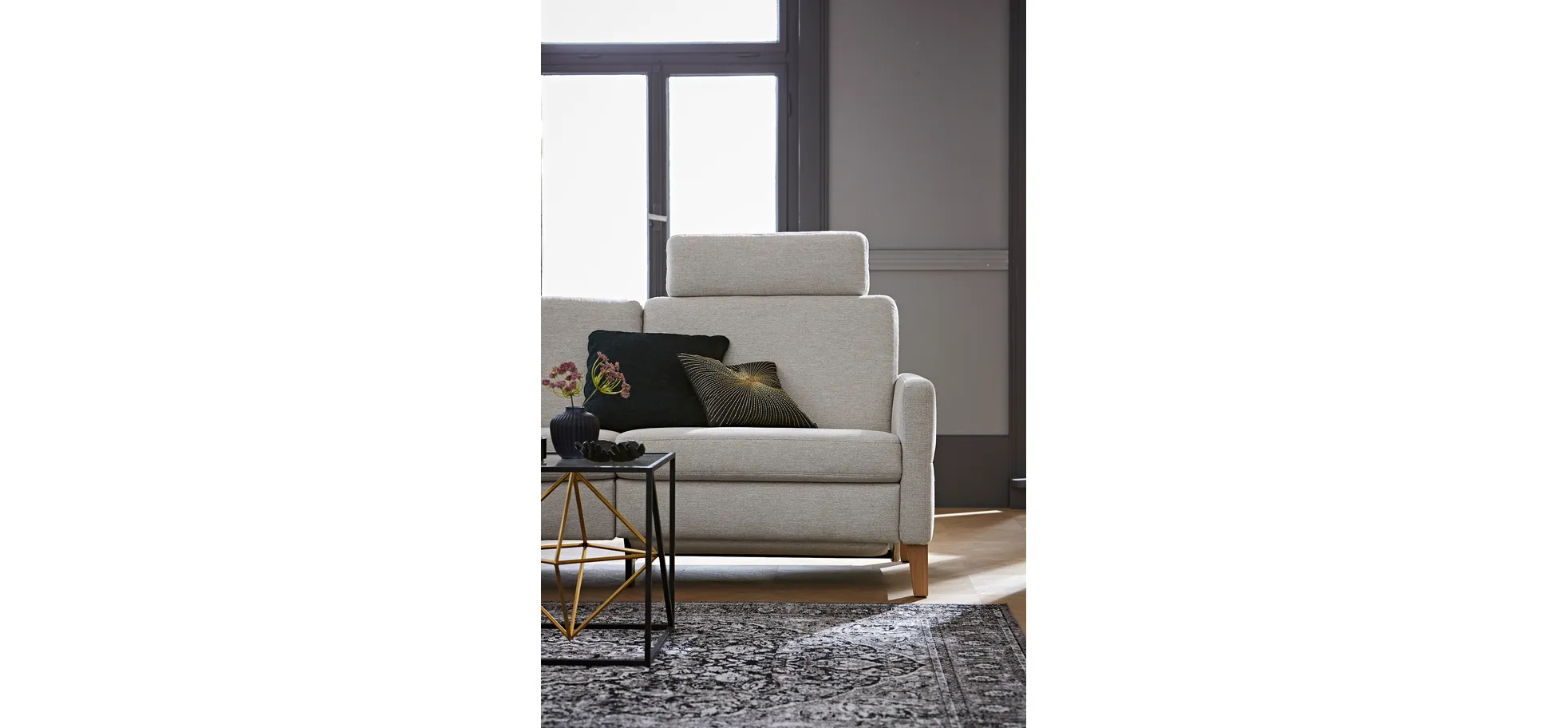 Ecksofa Arima - Longchair links mit 2,5-Sitzer inkl. Relaxfunktion und Sitzvorzug (motorisch), Stoff, Creme