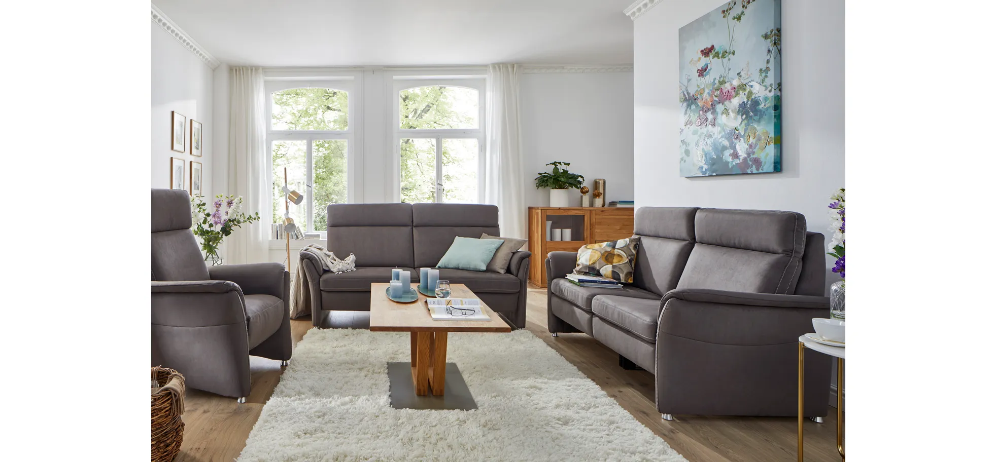 Sofa Arima - 2-Sitzer inkl. Relaxfunktion (motorisch), Stoff, Dunkelbraun