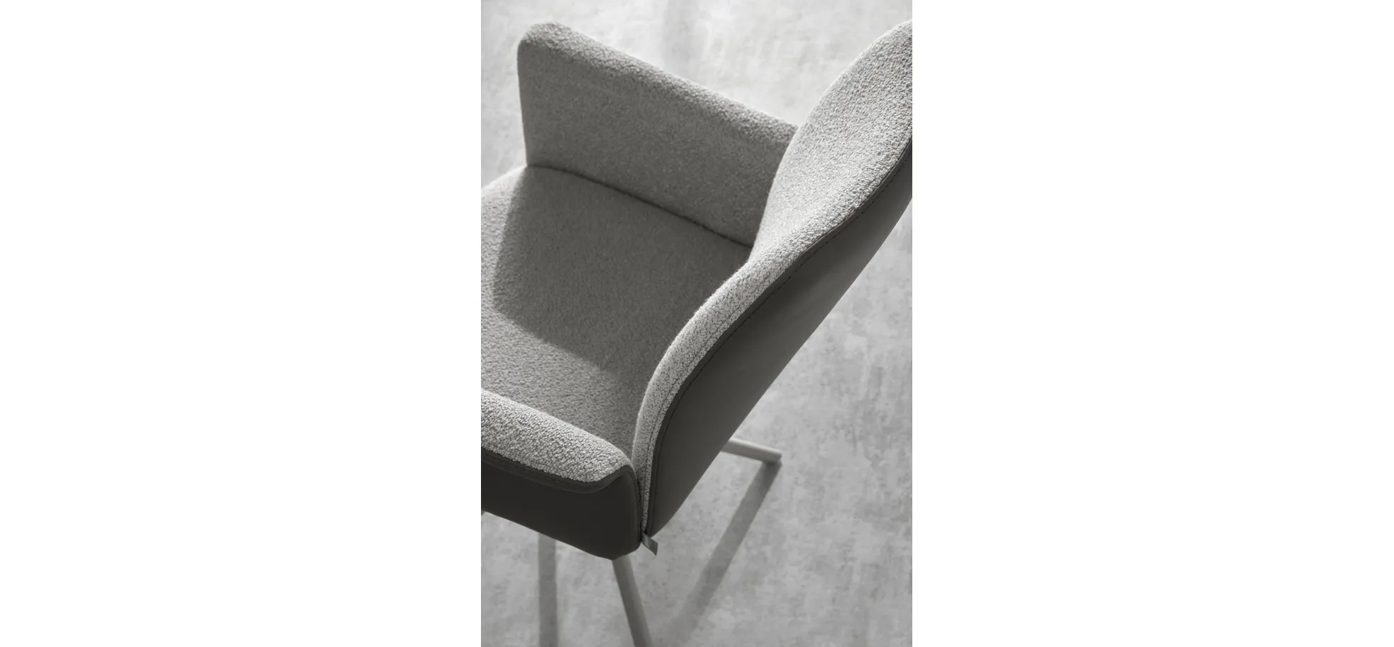 Armlehnstuhl Sedana - drehbar, Leder & Stoff, Grau