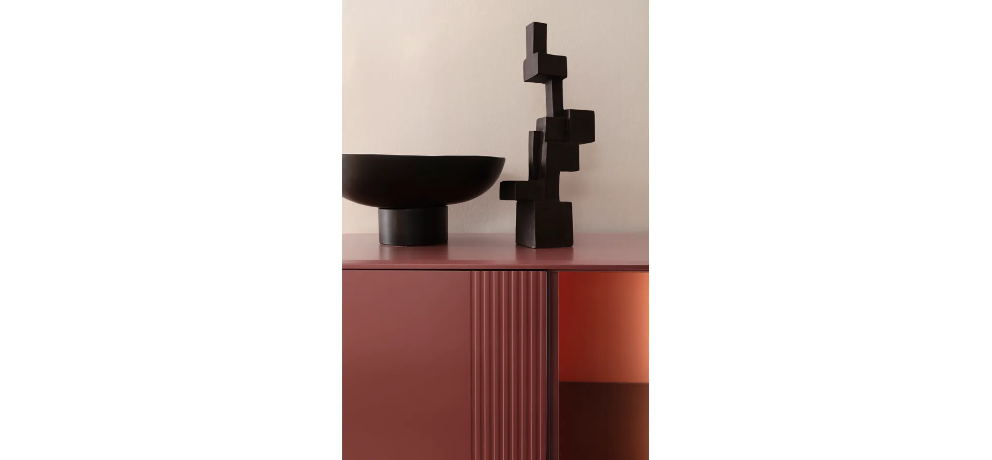 Highboard Colore - mit Beleuchtung, BHT ca. 90x144x45 cm, Lack Samtbeere