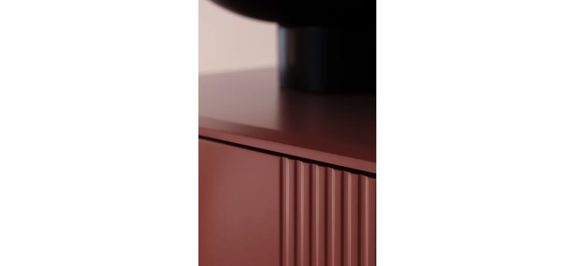 Highboard Colore - mit Beleuchtung, BHT ca. 90x144x45 cm, Lack Samtbeere