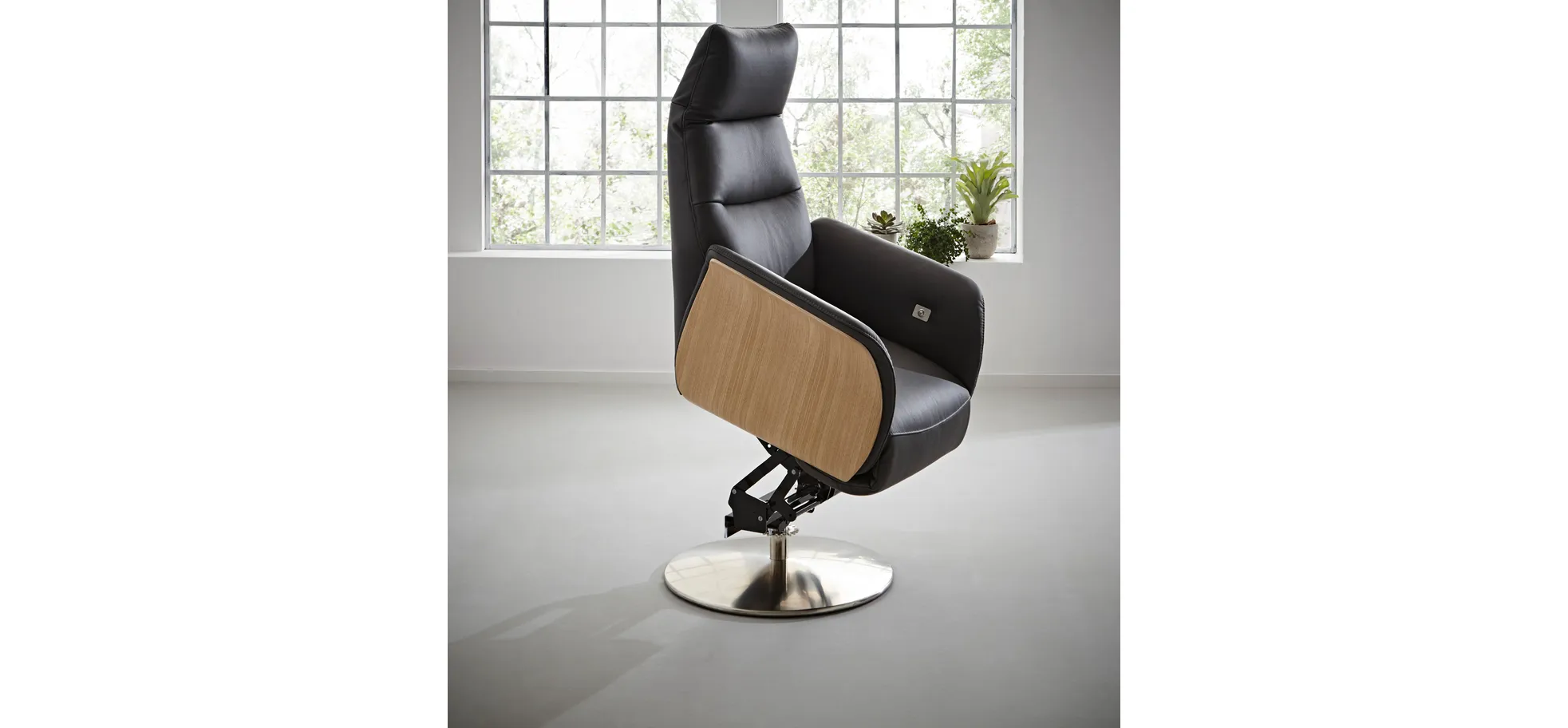 Relaxsessel Trona - Größe L, inkl. Relaxfunktion/ Kopfteil verstellbar (motorisch), Leder, Anthrazit