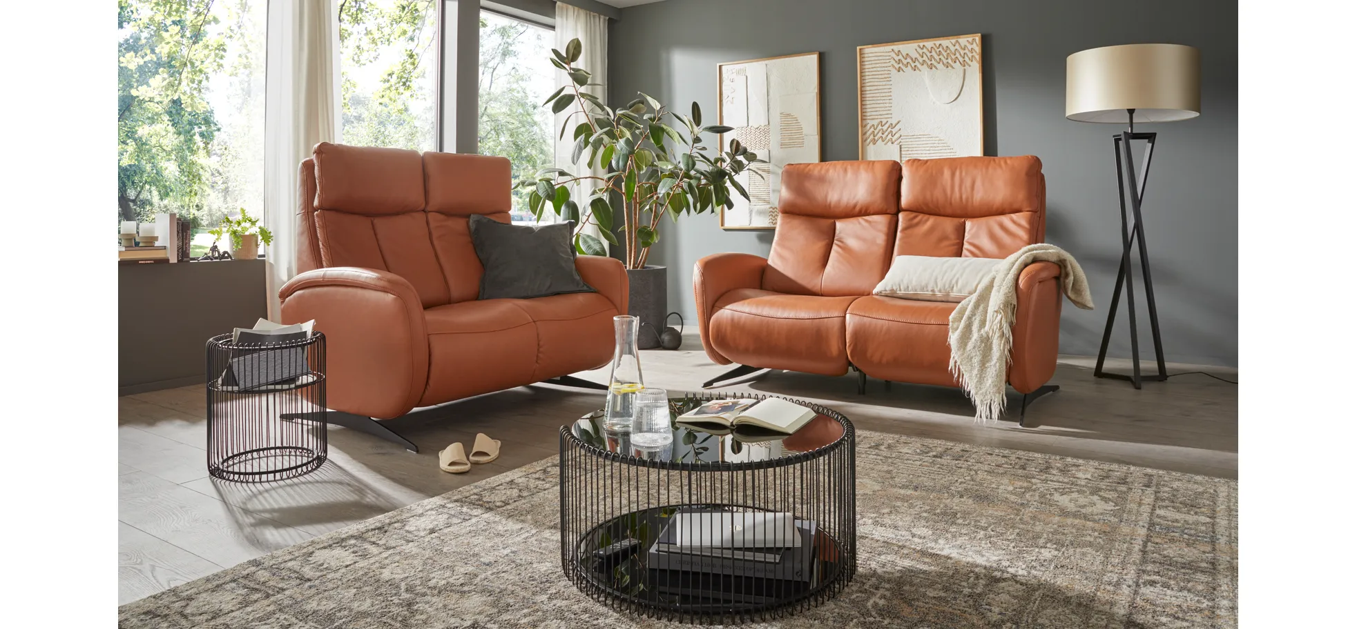 Sofa Sitz.Konzept Sofa - 2-Sitzer inkl. Relaxfunktion (motorisch) und Kopfteilverstellung, Leder, Cognac