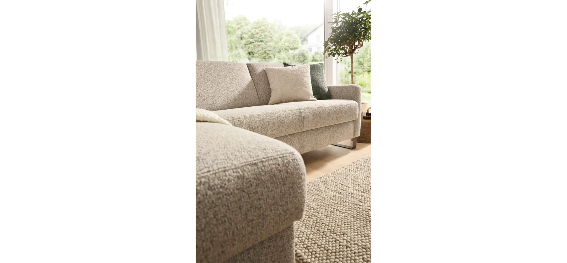 Schlafsofa Laredo - Longchair mit 2-Sitzer rechts inkl. Schlaffunktion mit Bettkasten, Stoff, Graubeige
