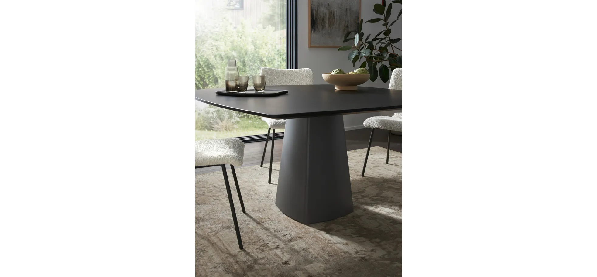 Esstisch Cono - LB ca. 140x140 cm, Eiche massiv, Schwarz