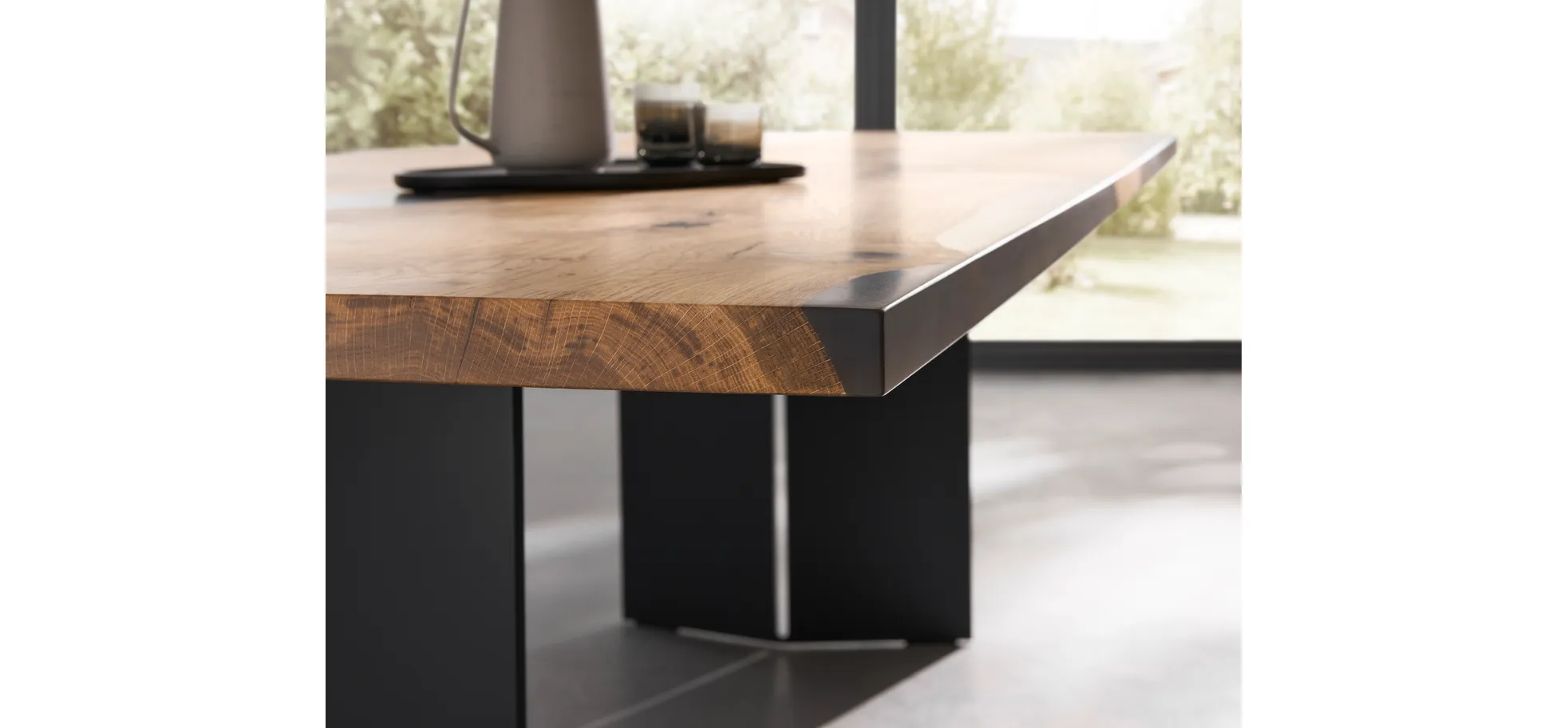 Esstisch Nera - LB ca. 220 x 110 cm, Asteiche massiv, Epoxy, Grau