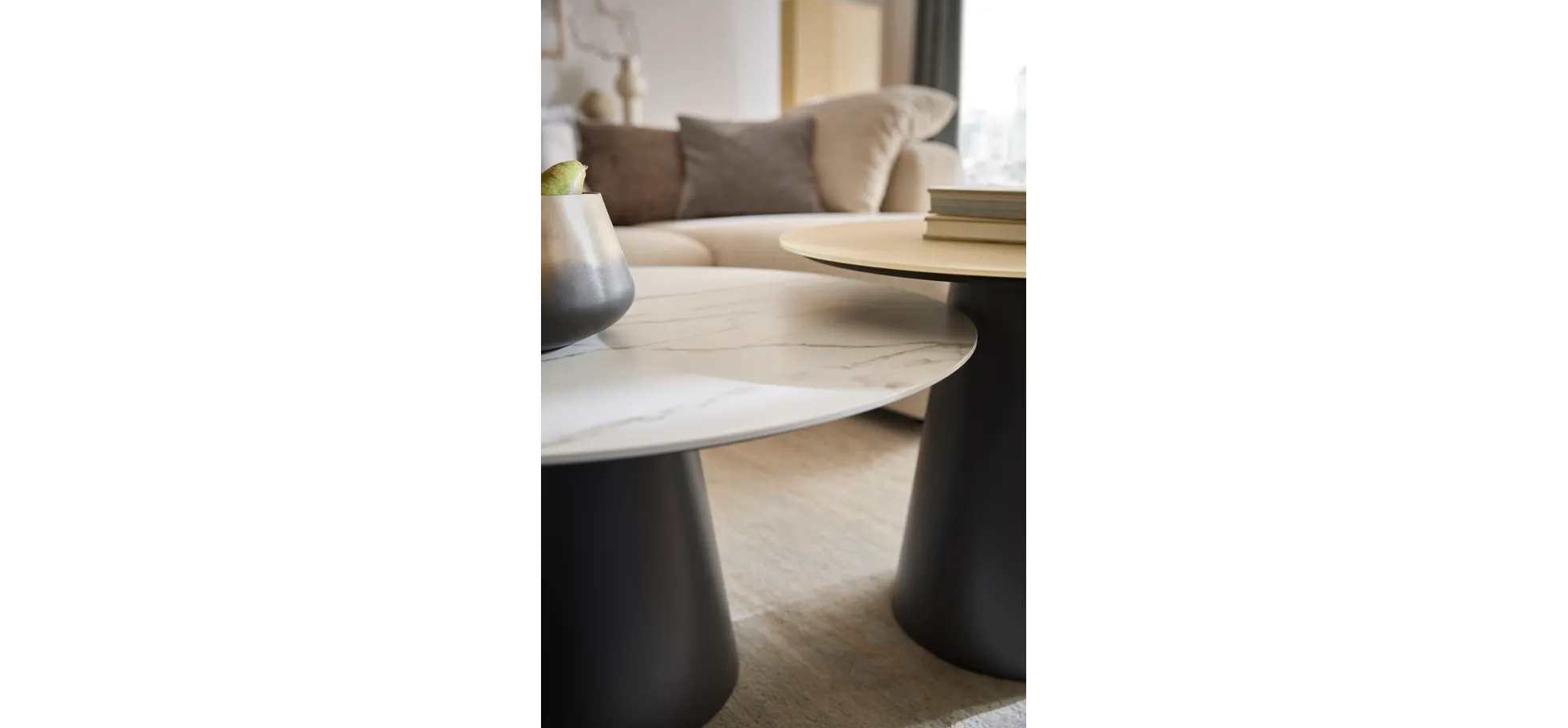 Couchtisch Cono - DH 80x45 cm, Keramik, Weiß