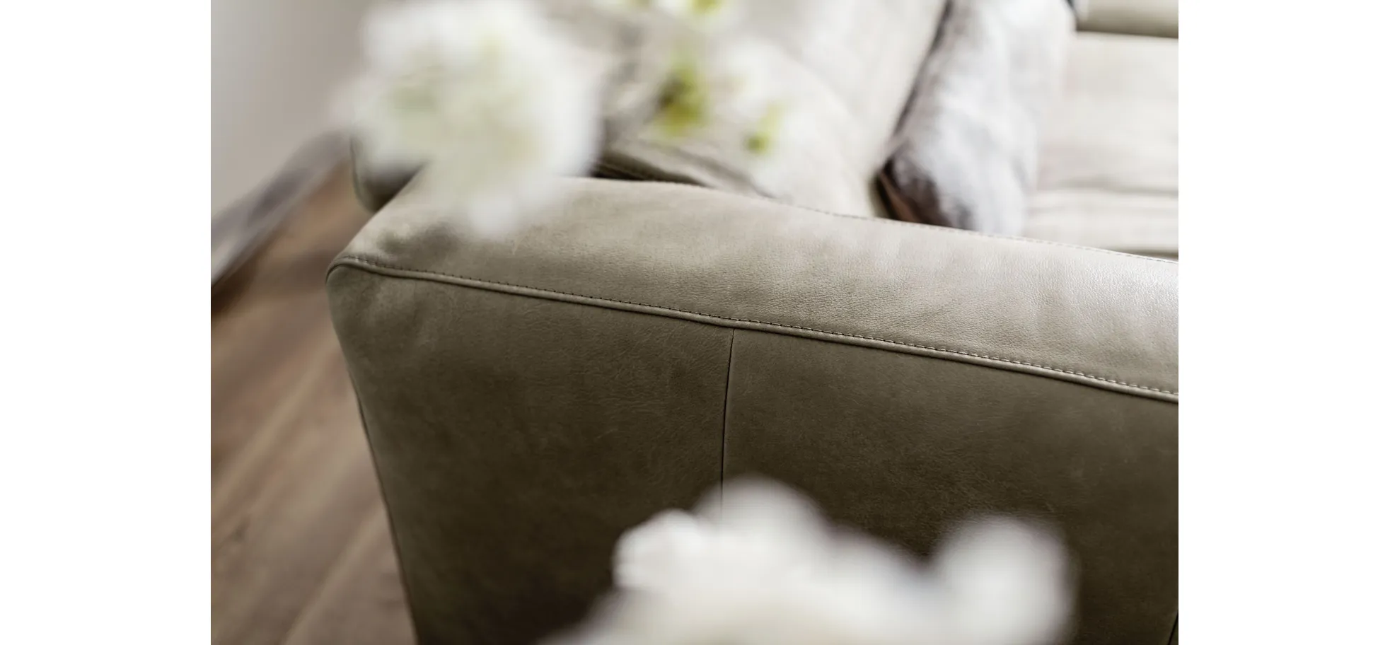 Sofa Arrezo - 3,5-Sitzer, Leder Taupe, Rücken verstellbar