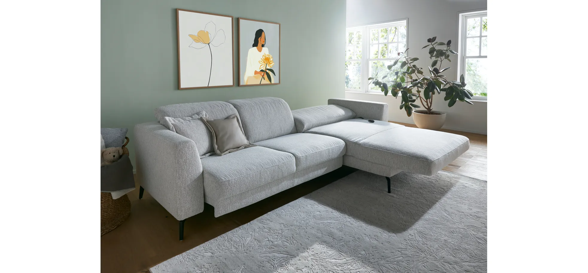 Ecksofa Rafaela 2.0 - 2,5-Sitzer mit Longchair rechts inkl. Sitzvorzug, Kopteilverstellung motorisch und Relaxfunktion motorisch im Longchair, Stoff, Champagner