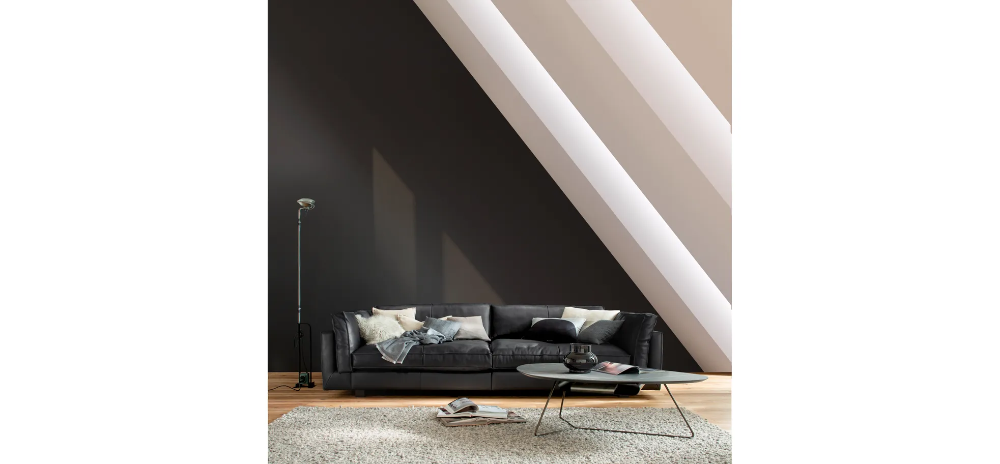 Sofa Aprino 3 - 3,5-Sitzer XXL, Dickleder, Schwarz, Armlehne Kissen