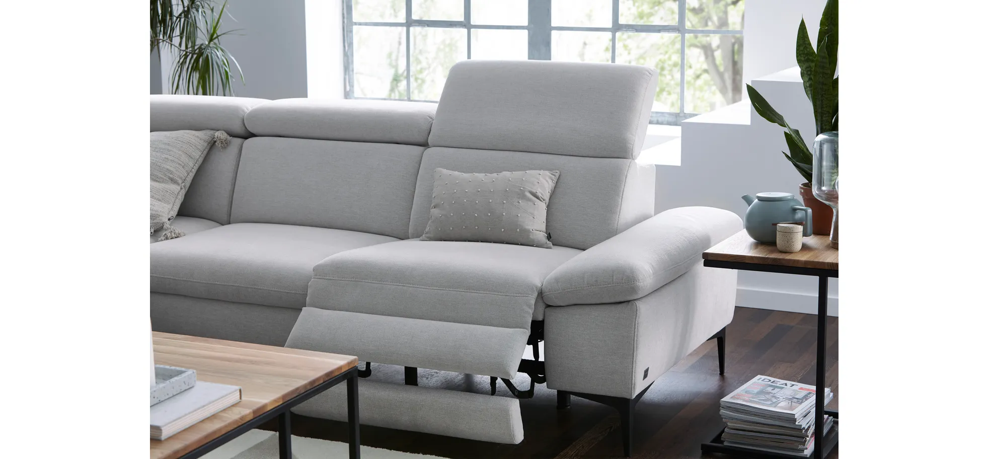 Ecksofa Felipa - Ecke links mit 2,5-Sitzer inkl. Armlehne verstellbar und Rückenlehne/Sitztiefe verstellbar (motorisch), Stoff, Natur