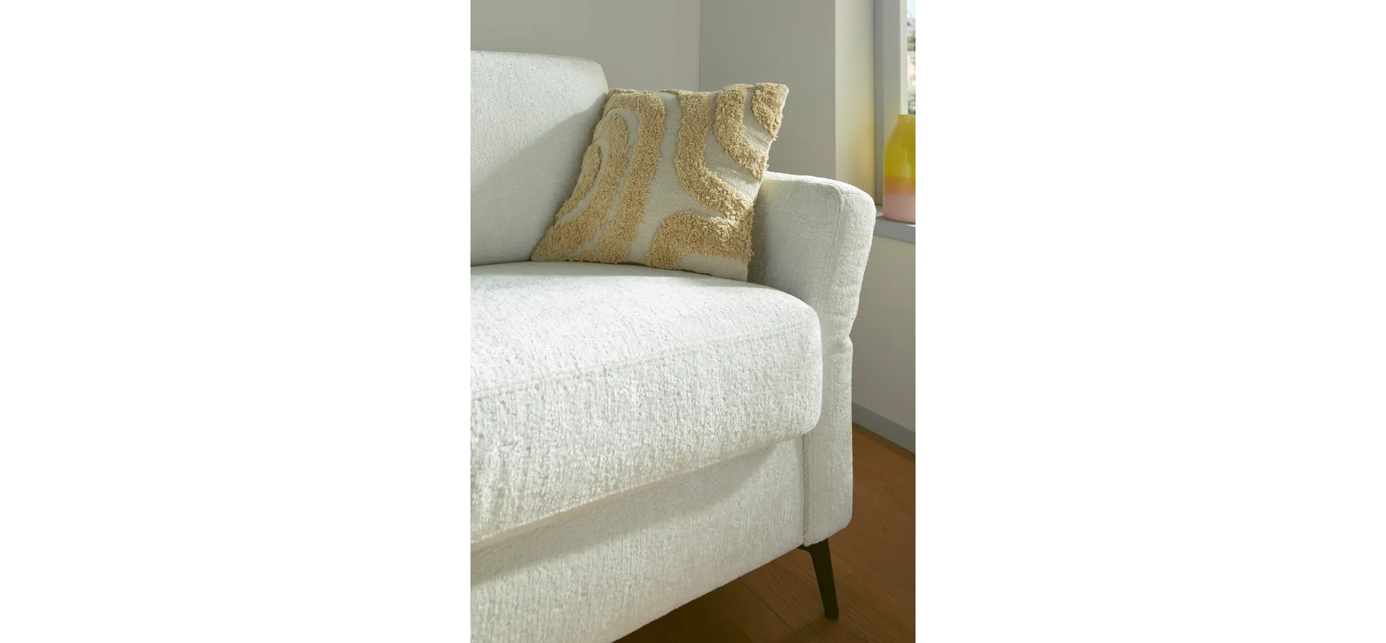 Schlafsofa Laredo - 2,5-Sitzer inkl. Schlaffunktion und Armlehne klappbar, Stoff, Offwhite