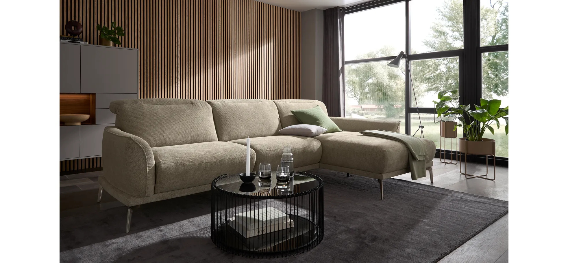 Ecksofa Amadena - 2-Sitzer mit Longchair rechts inkl. Kopfteilverstellung (manuell), Stoff, Limone