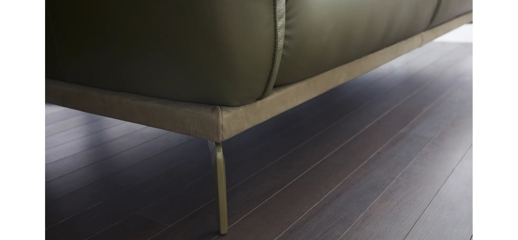 Sofa Amadena - 2,5-Sitzer inkl. Kopfteil verstellbar, Leder, Olive