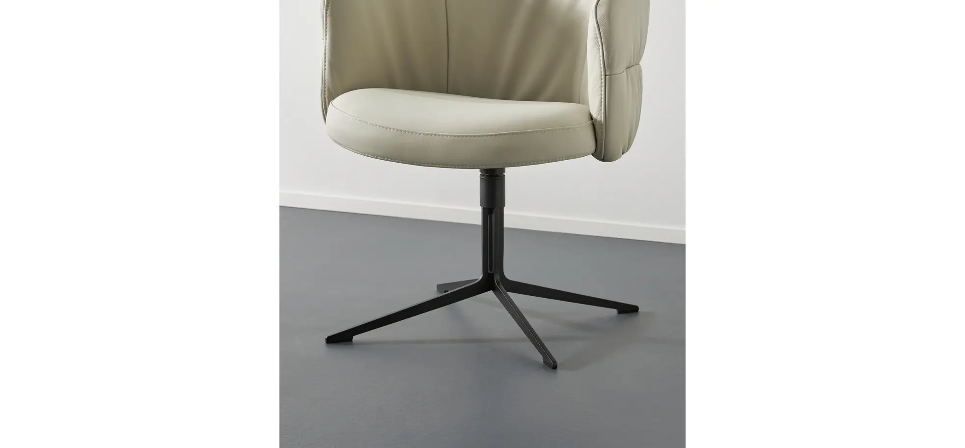 Armlehnstuhl Milana - drehbar, Leder, Offwhite
