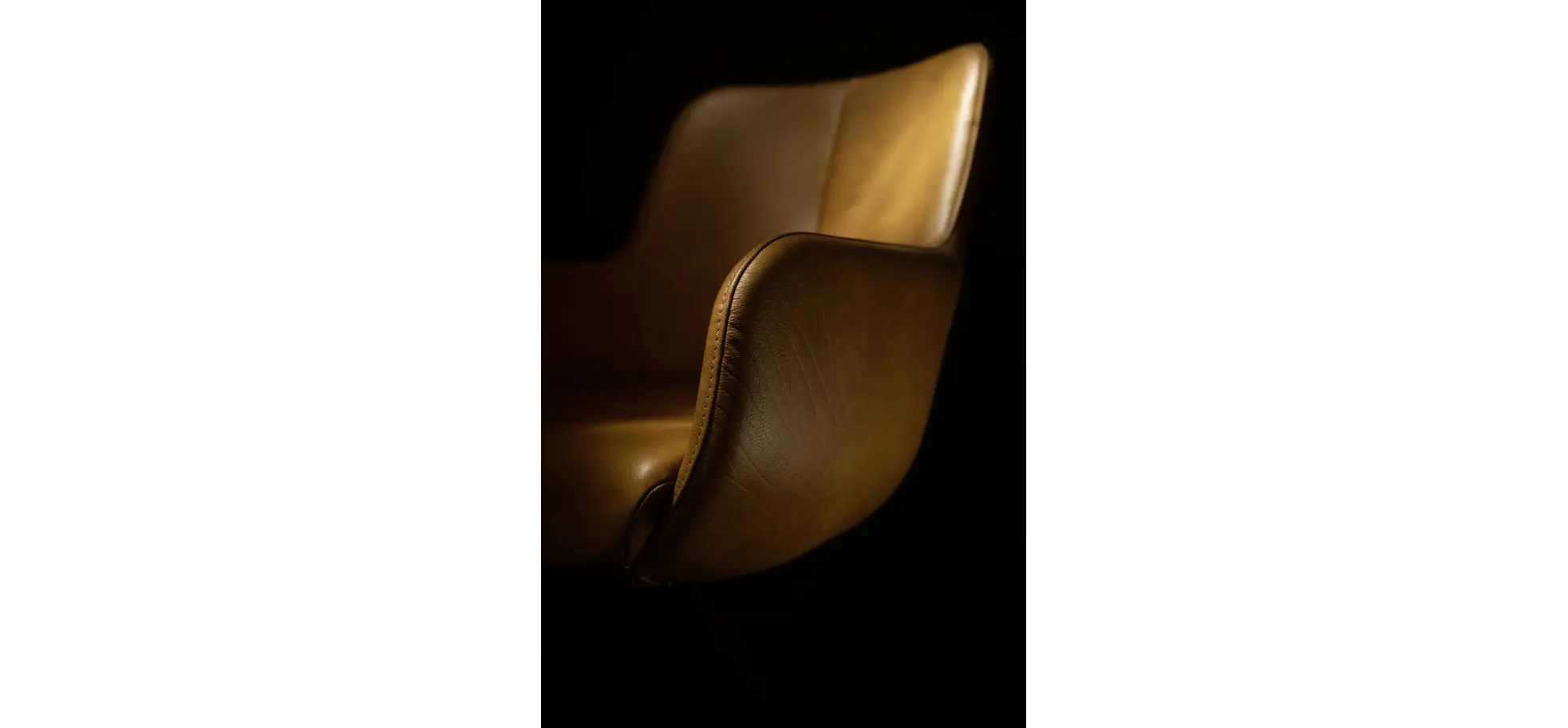 Armlehnstuhl Mis - Leder, Kurkuma, Gestell, Anthrazit