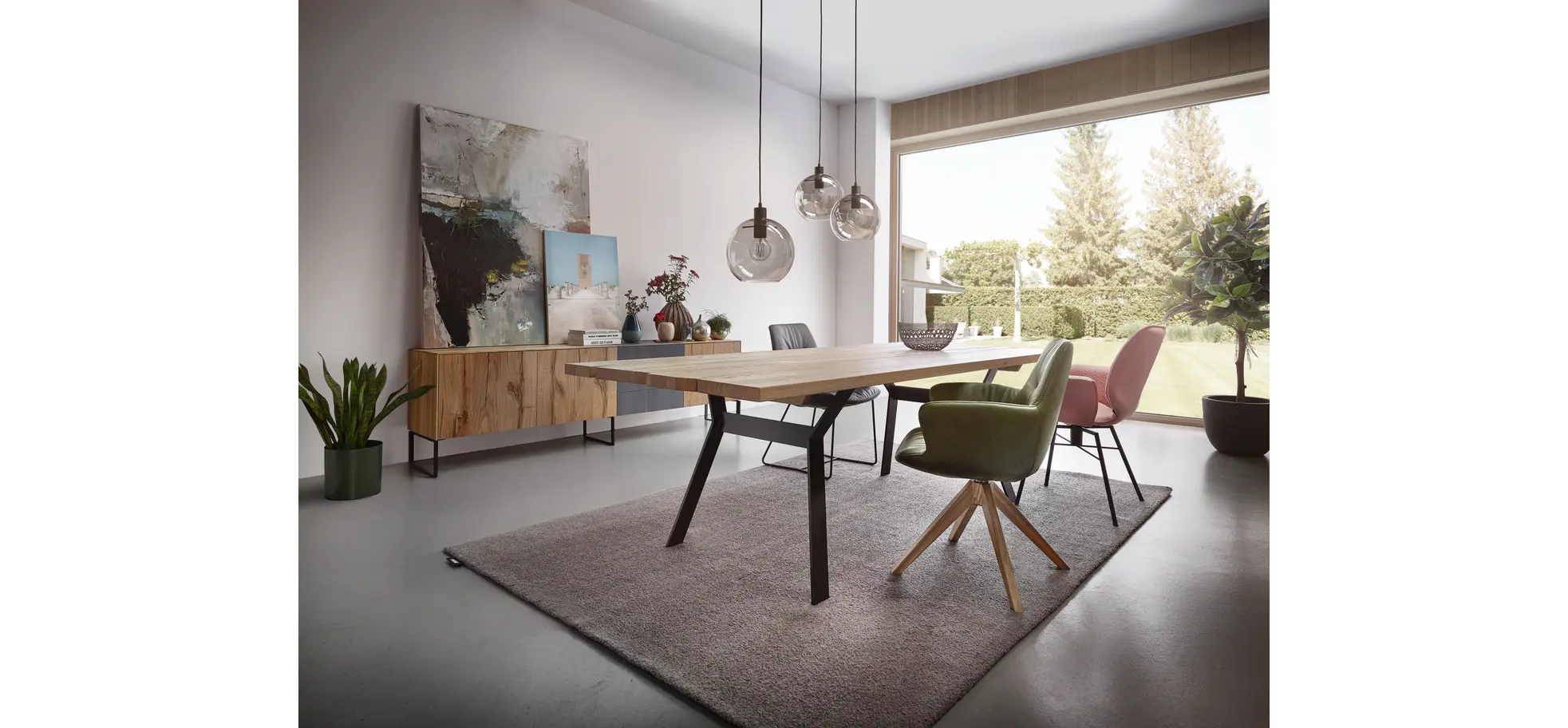 Armlehnstuhl Pegara - Leder, Moos, Beine, Eiche massiv