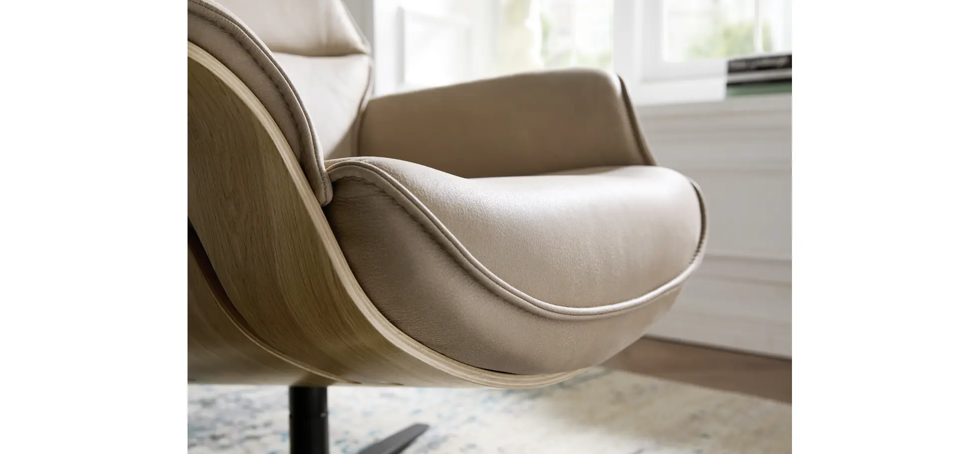 Relaxsessel Perano - Drehbar, Wildeiche hell, Leder, Beige