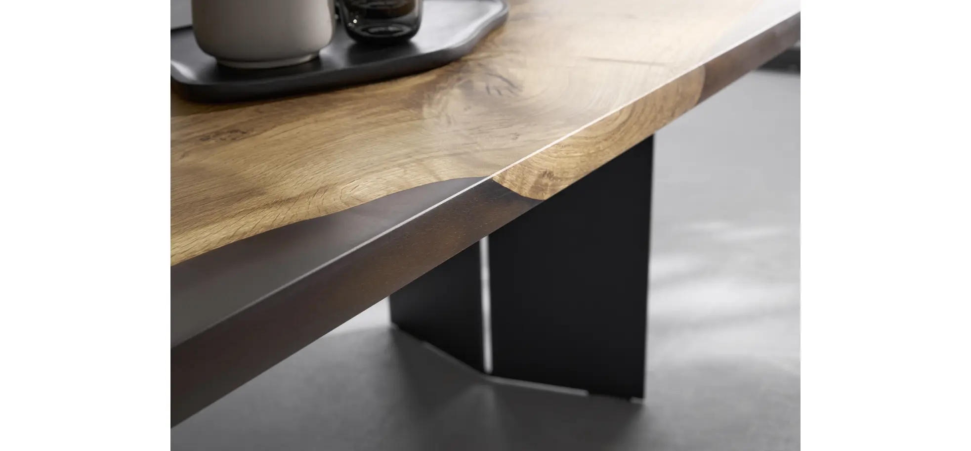 Esstisch Nera - LB ca. 220 x 110 cm, Asteiche massiv, Epoxy, Grau