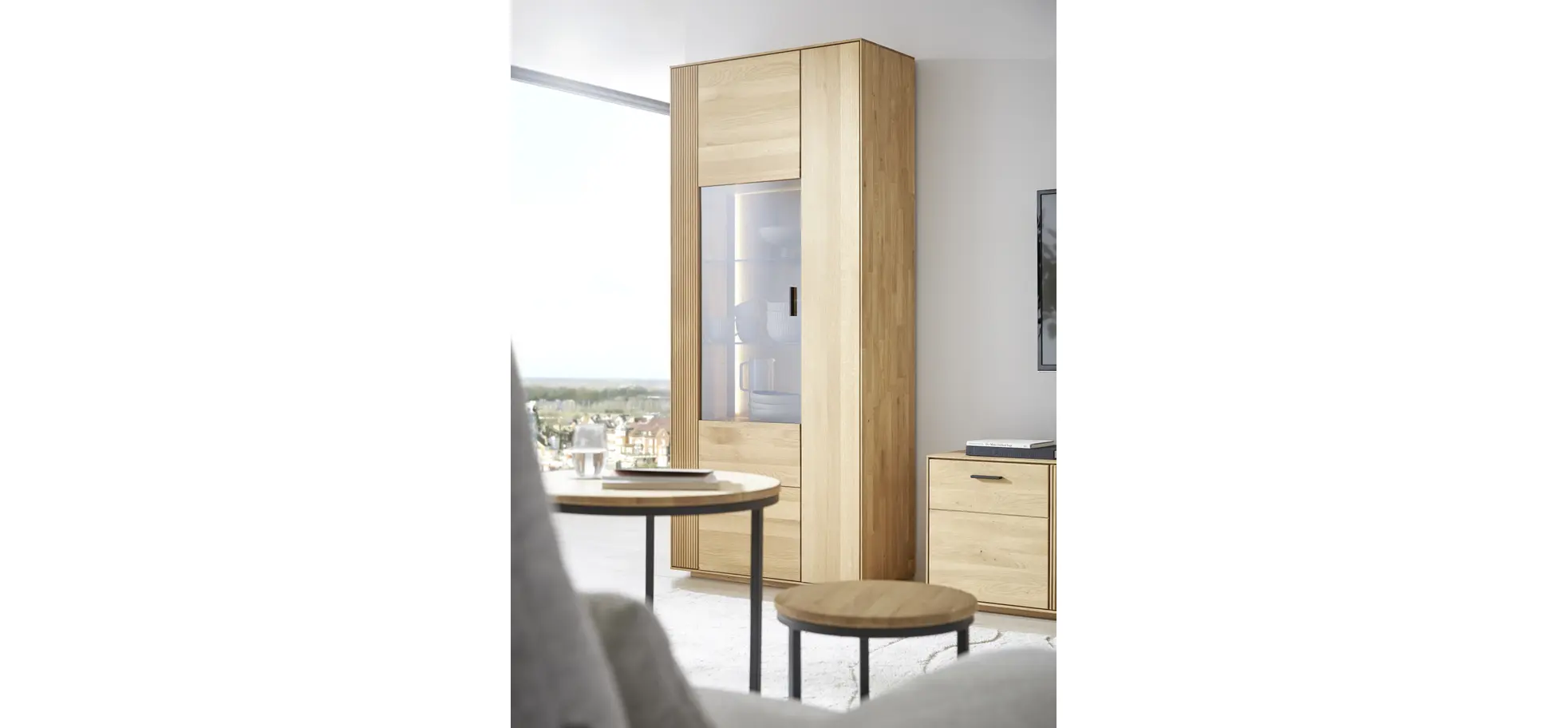 Vitrine Estana - inkl. Beleuchtung, Eiche massiv, legno