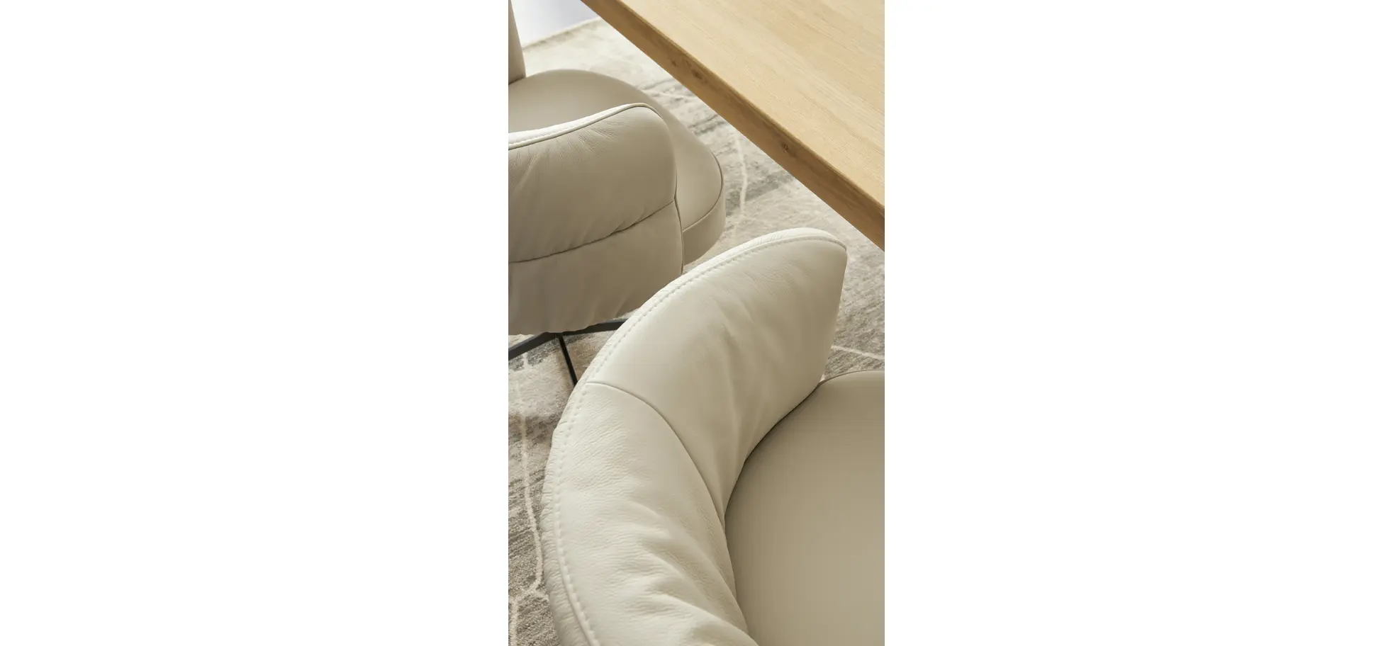 Armlehnstuhl Milana - drehbar, Leder, Offwhite