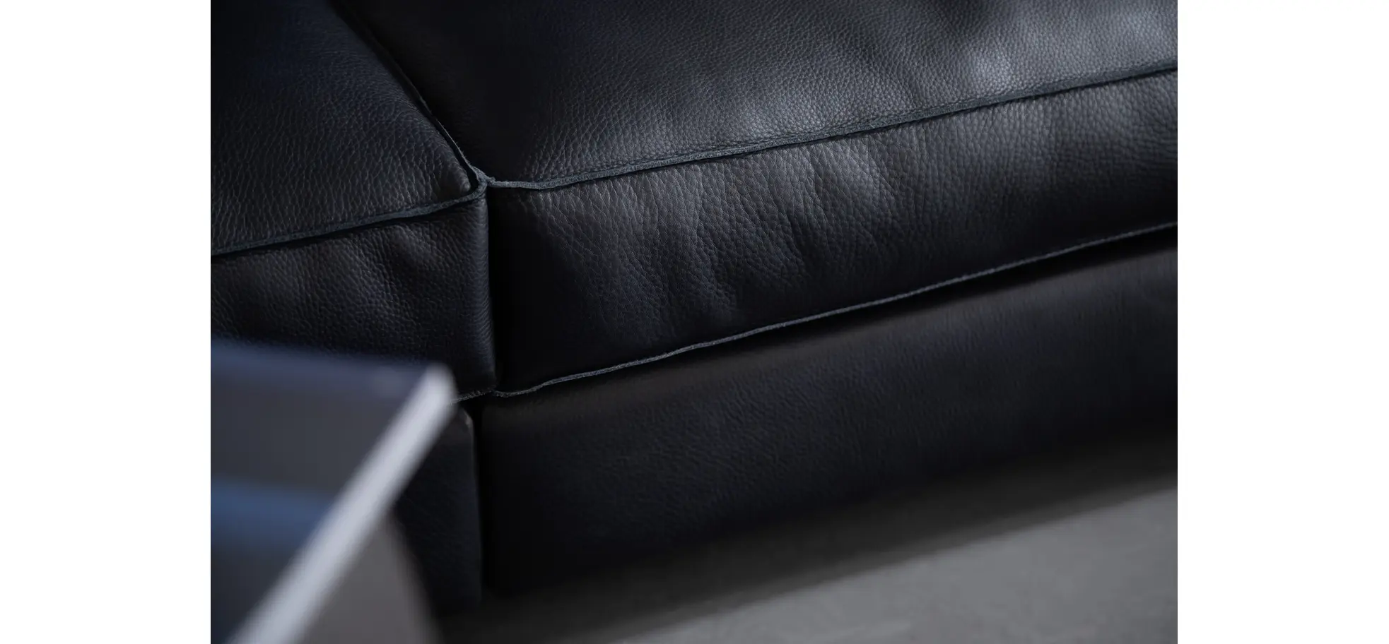 Sofa Aprino 1 - 4-Sitzer XXL, Leder, Schwarz, Armlehne Block