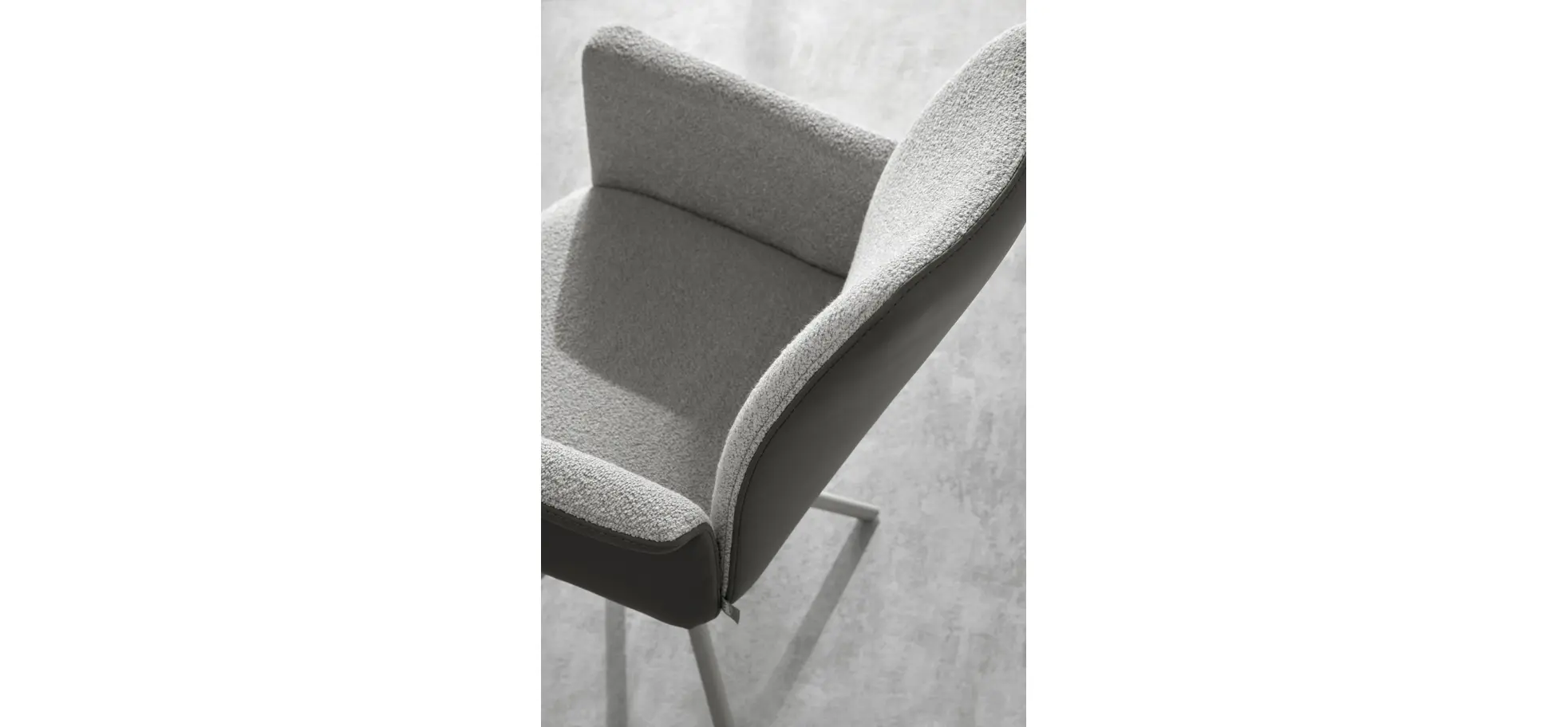 Armlehnstuhl Sedana - drehbar, Leder & Stoff, Grau