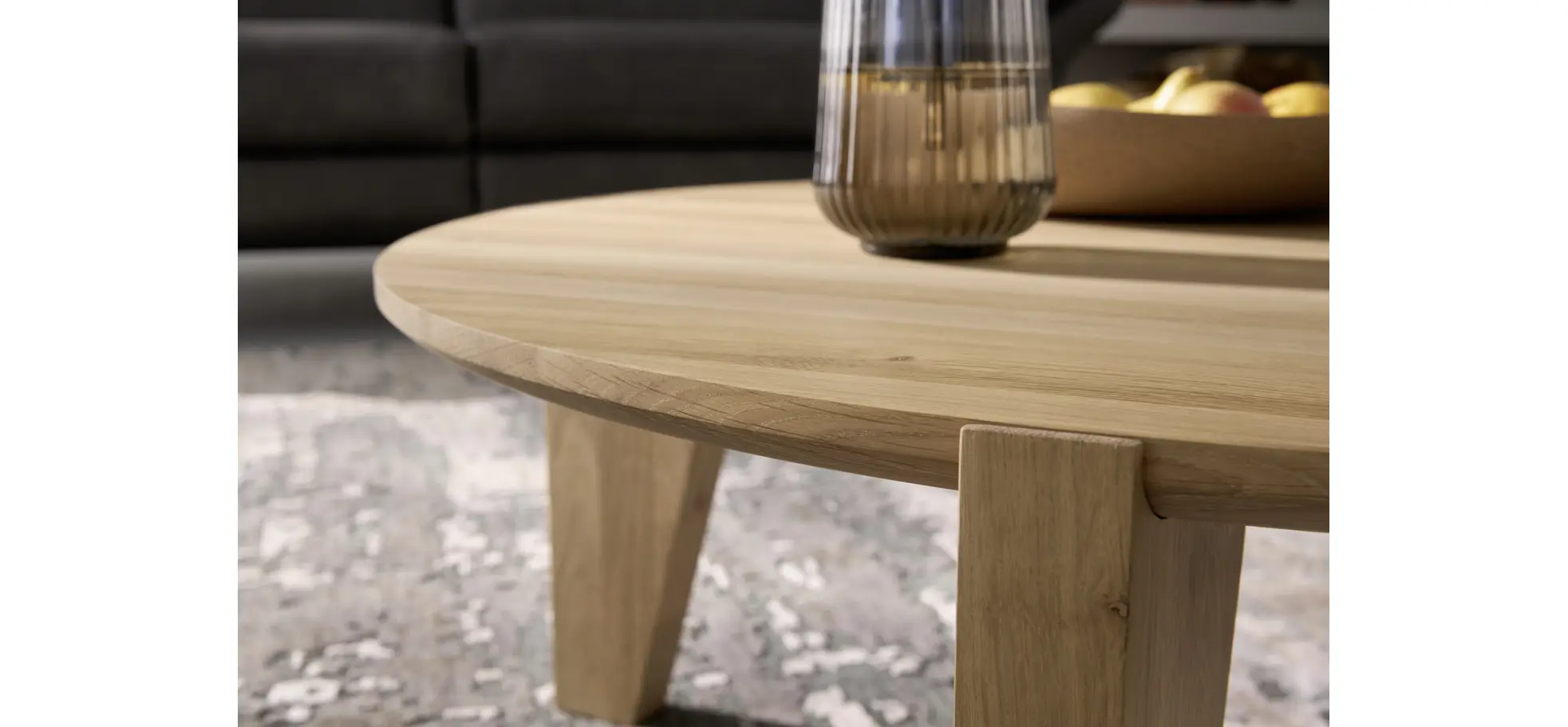 Couchtisch Cono - DH ca. 90x42 cm, Eiche massiv Bianco