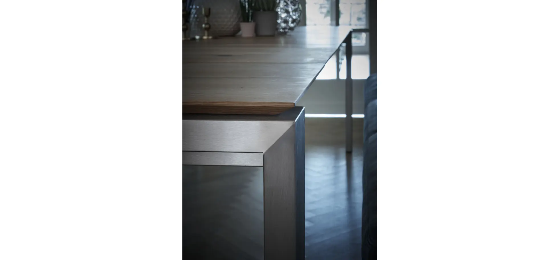 Esstisch 3400 - LB ca. 180x100 cm, ausziehbar, Asteiche massiv, 4-Fuss, Edelstahl