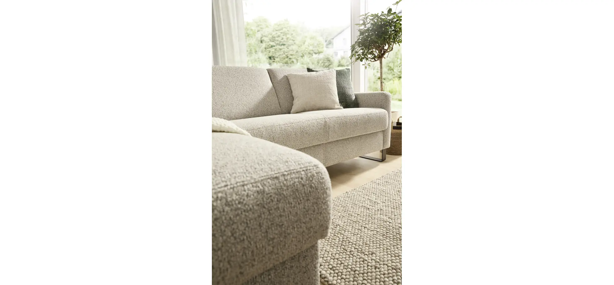 Schlafsofa Laredo - Longchair mit 2-Sitzer rechts inkl. Schlaffunktion mit Bettkasten, Stoff, Graubeige