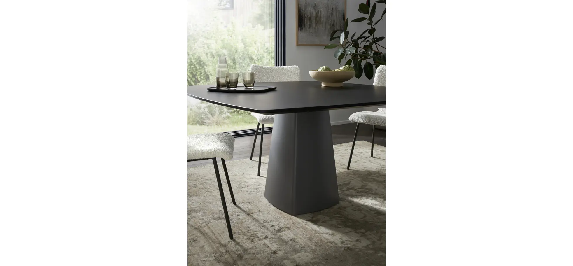 Esstisch Cono - LB ca. 140x140 cm, Eiche massiv, Schwarz