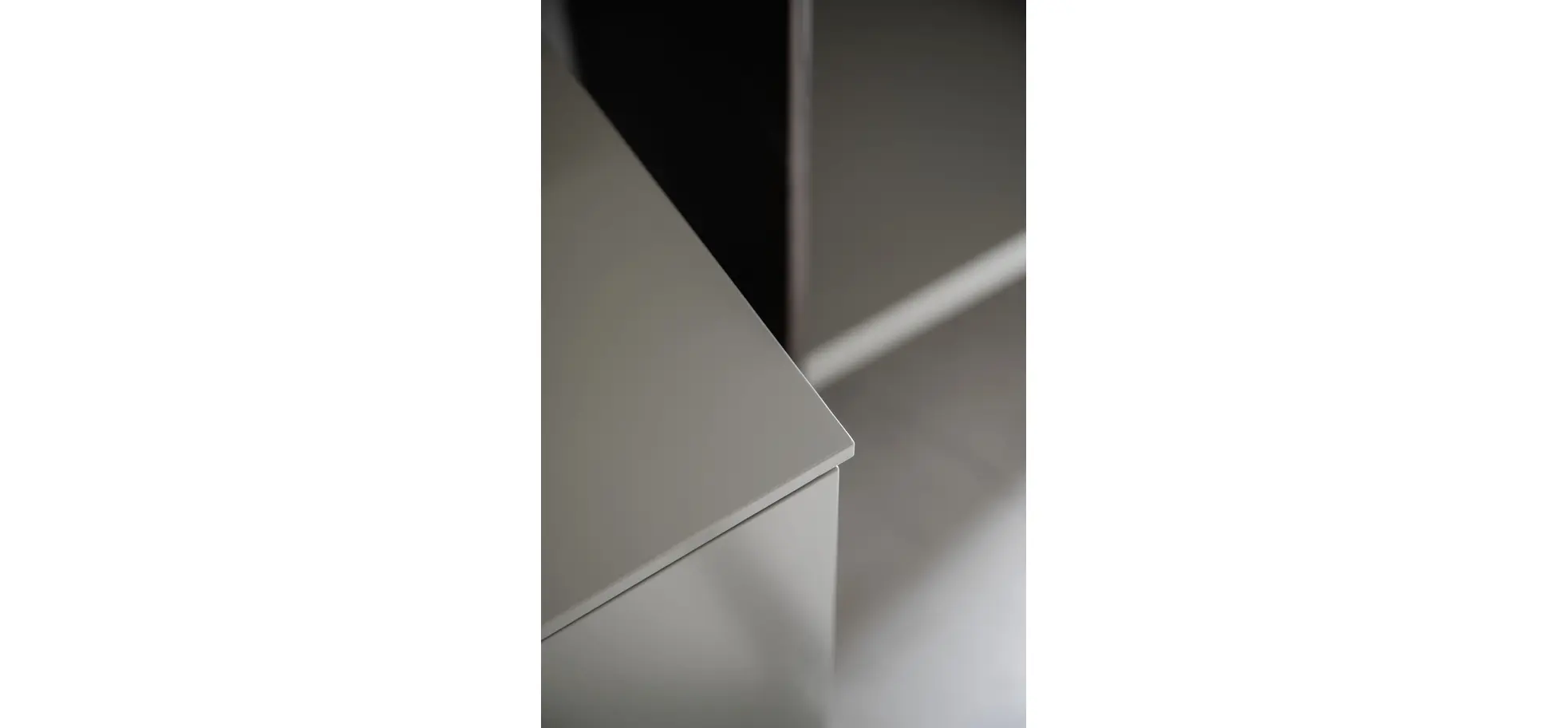 Wohnwand 3900 - Lack matt, hellgrau