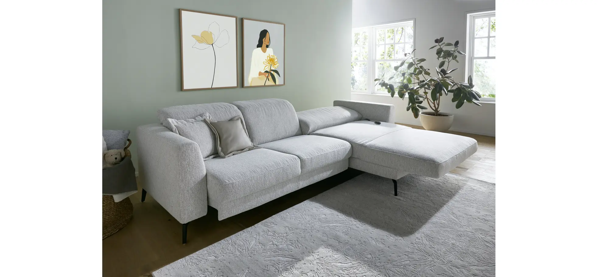 Ecksofa Rafaela 2.0 - 2,5-Sitzer mit Longchair rechts inkl. Sitzvorzug, Kopteilverstellung motorisch und Relaxfunktion motorisch im Longchair, Stoff, Champagner
