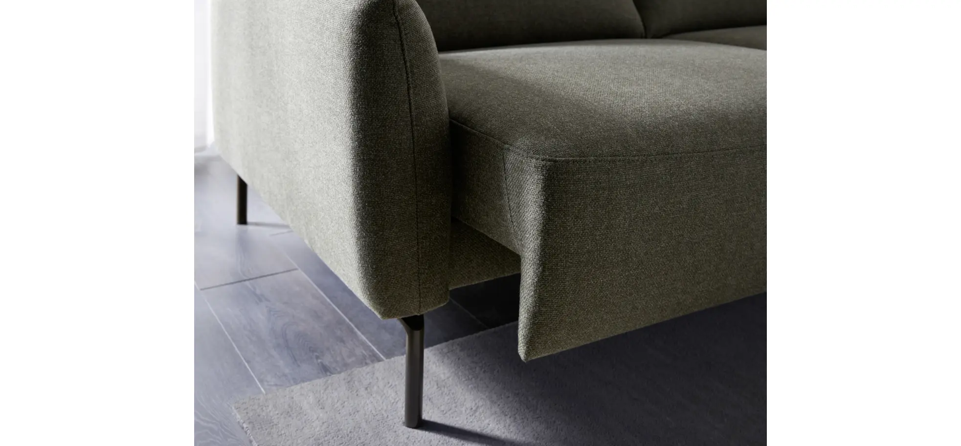 Ecksofa Leona - 3-Sitzer mit Longchair rechts inkl. Sitzvorzug motorisch, Stoff, Braungrün