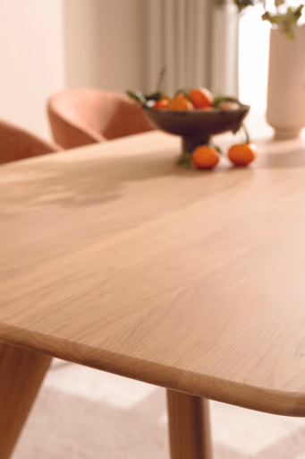 Esstisch Nayara - LB ca. 200x100 cm, Eiche massiv, satin gebeizt matt lackiert